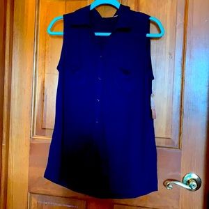 Blue sleeveless top, top up front